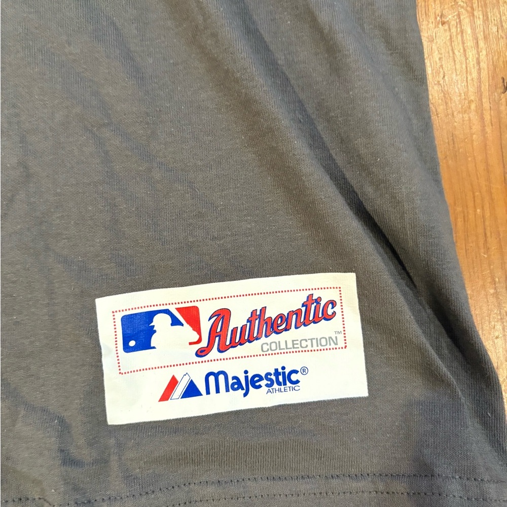 Authentic Collection Majestic New York Yankees Gray Men's Large Short Sleeve Tee - Picture 2 of 8